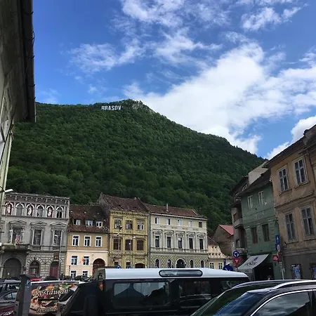 Corona Апартаменти *